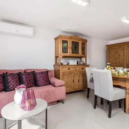 公寓 1 Bedroom Stunning In *