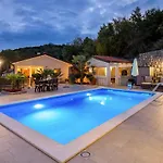 1 Bedroom Stunning In * Veprinac