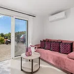 Apartamento 1 Bedroom Stunning In *