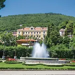 1 Bedroom Stunning In Apartamento Veprinac
