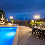 Apartamento 1 Bedroom Stunning In *